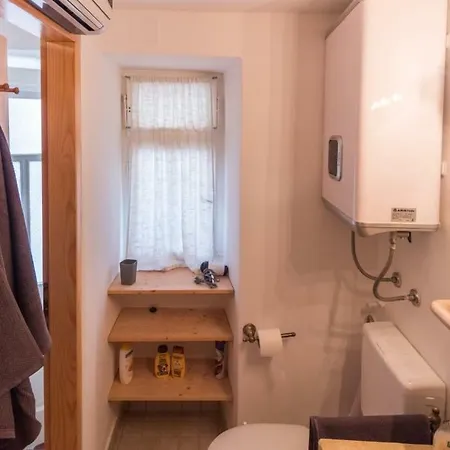 Studio Stroda Pensionat Komiža